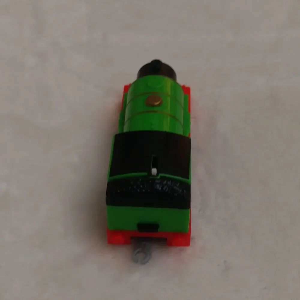 Thomas and Friends Trackmaster Percy Motorized Train Engine 2013
